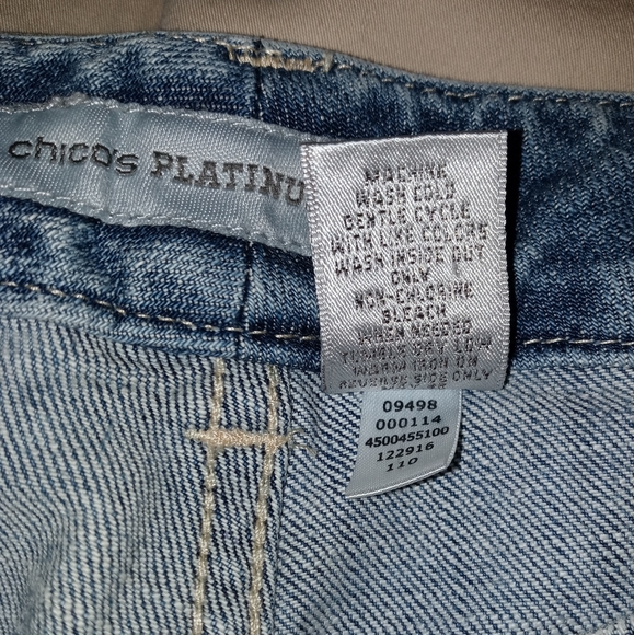 CHICO'S PLATINUM DENIM SLIM LEG ULTIMATE FIT WOMEN LIGHT BLUE SIZE 12 (2) SHORT - Picture 14 of 15